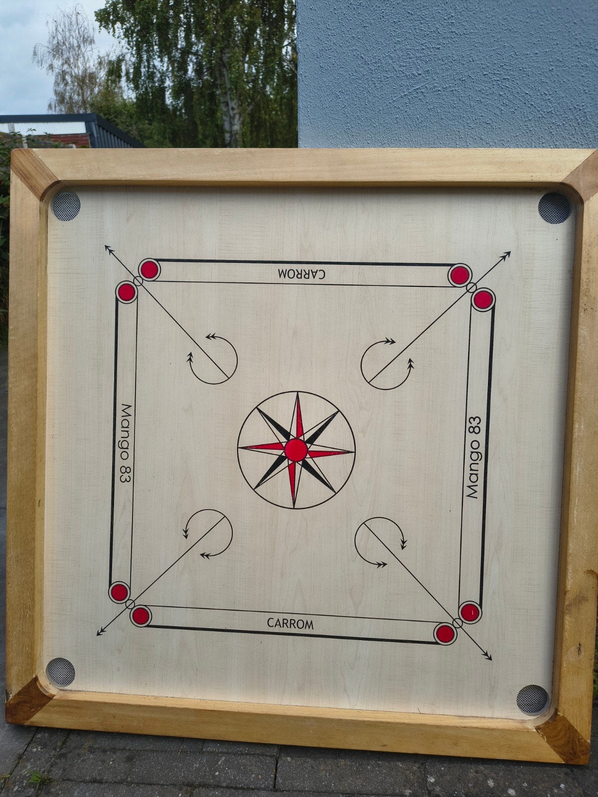 Carrom board, Ophalen
