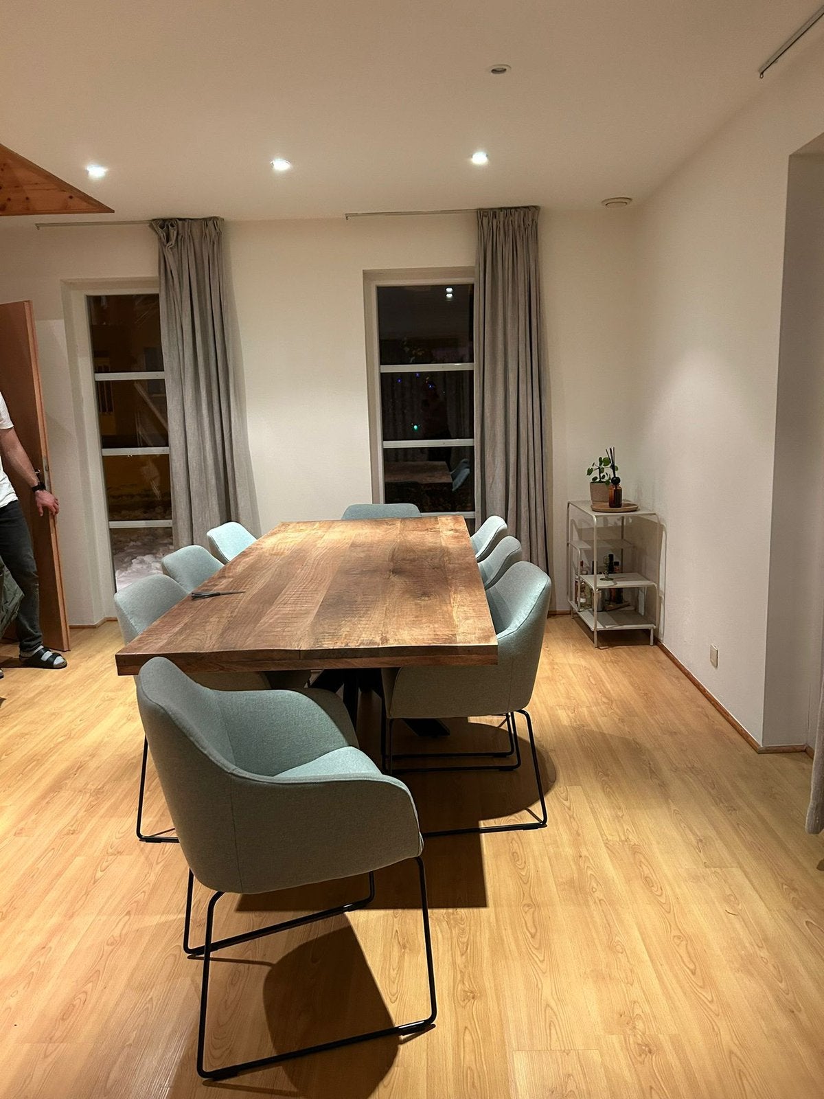 Tafel en 8stoelen, Ophalen, Zo goed als nieuw, Groen