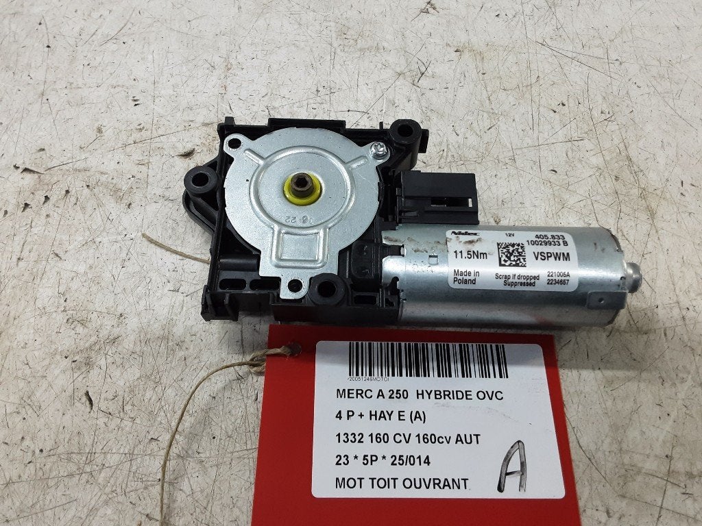 TOIT OUVRANT MOTEUR Mercedes-Benz A (177.0) (10029933B), Mercedes-Benz, Mevr. I. Hauben, Utilisé, Rue de l'Espoir 34 34
4030  GRIVEGNÉE, BE