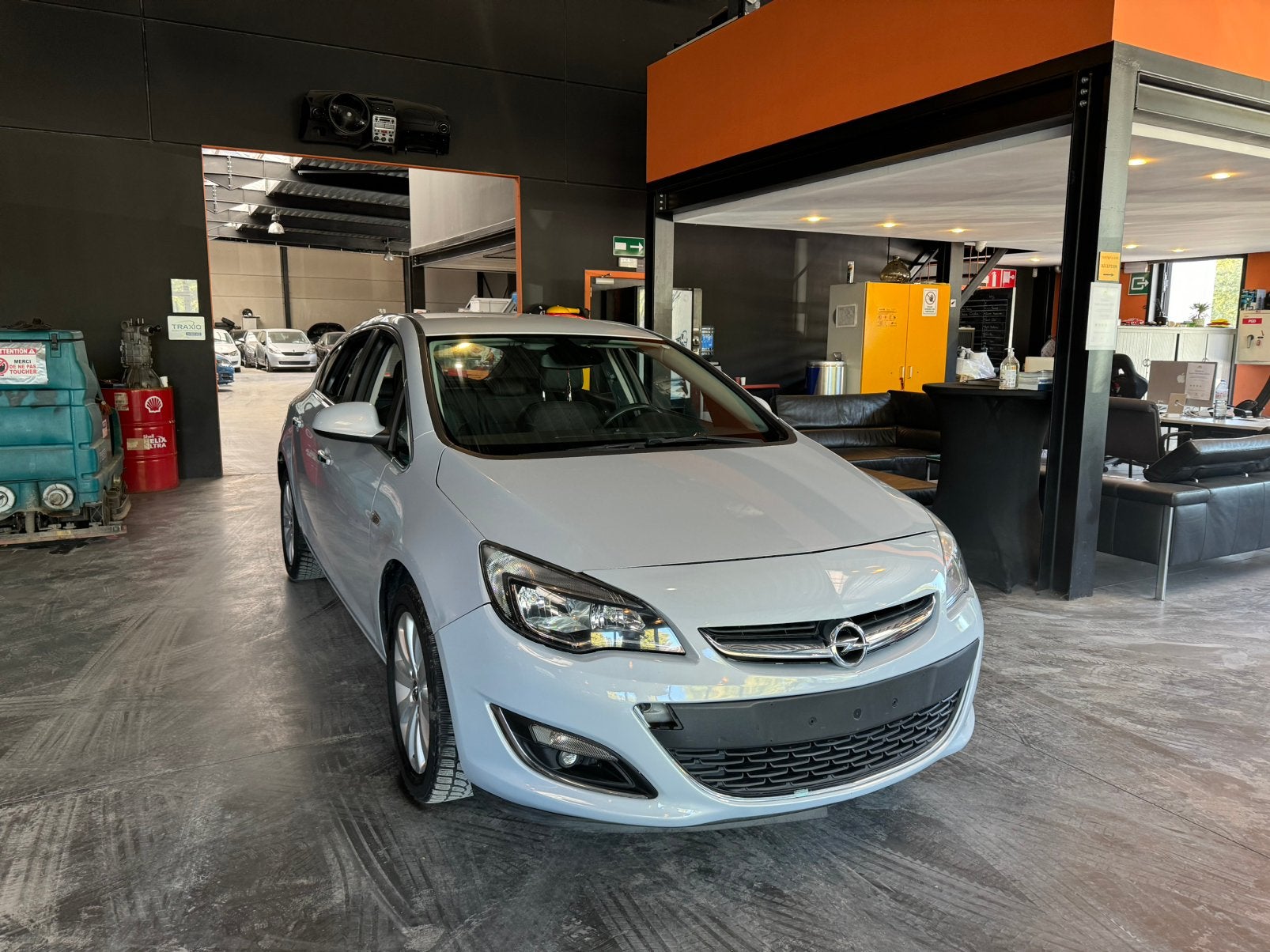 OPEL ASTRA, Voorwielaandrijving, Euro 5, Stof, 4 cilinders