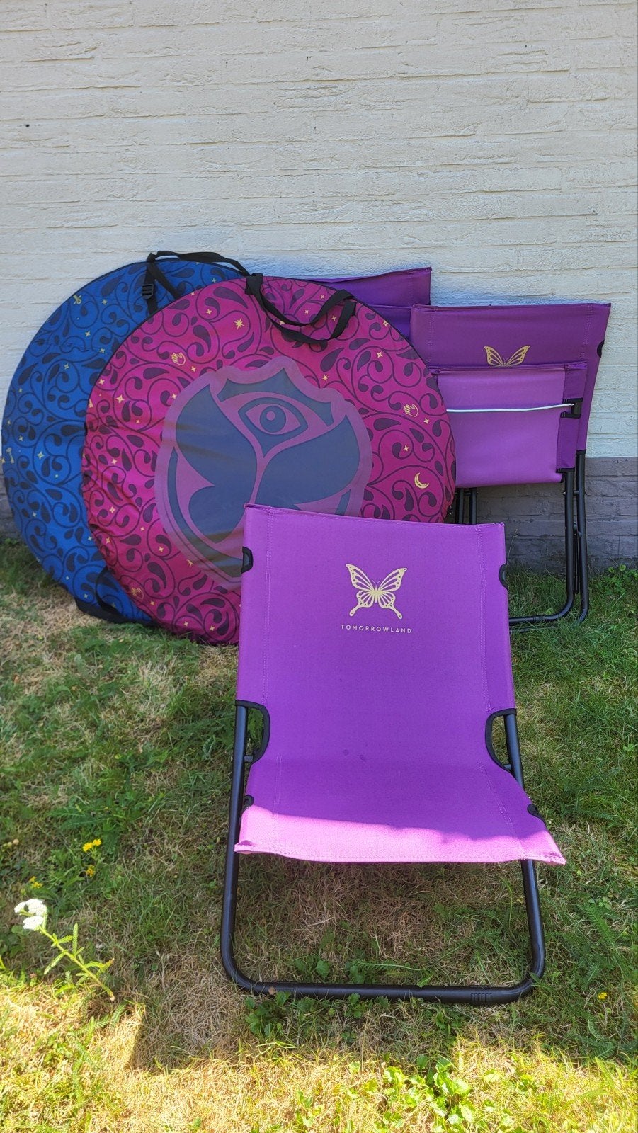 Tomorrowland tenten en relax stoeltjes, Caravans en Kamperen, Ophalen, Gebruikt, Tot en met 4