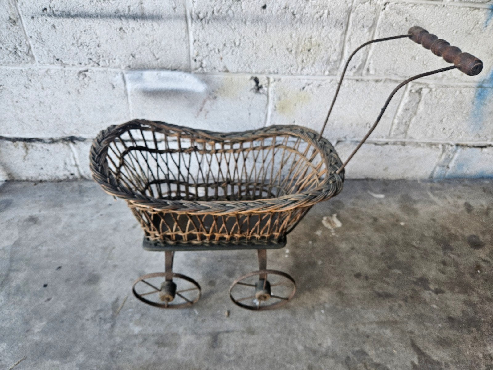 Petite Pousette vintage, Enlèvement