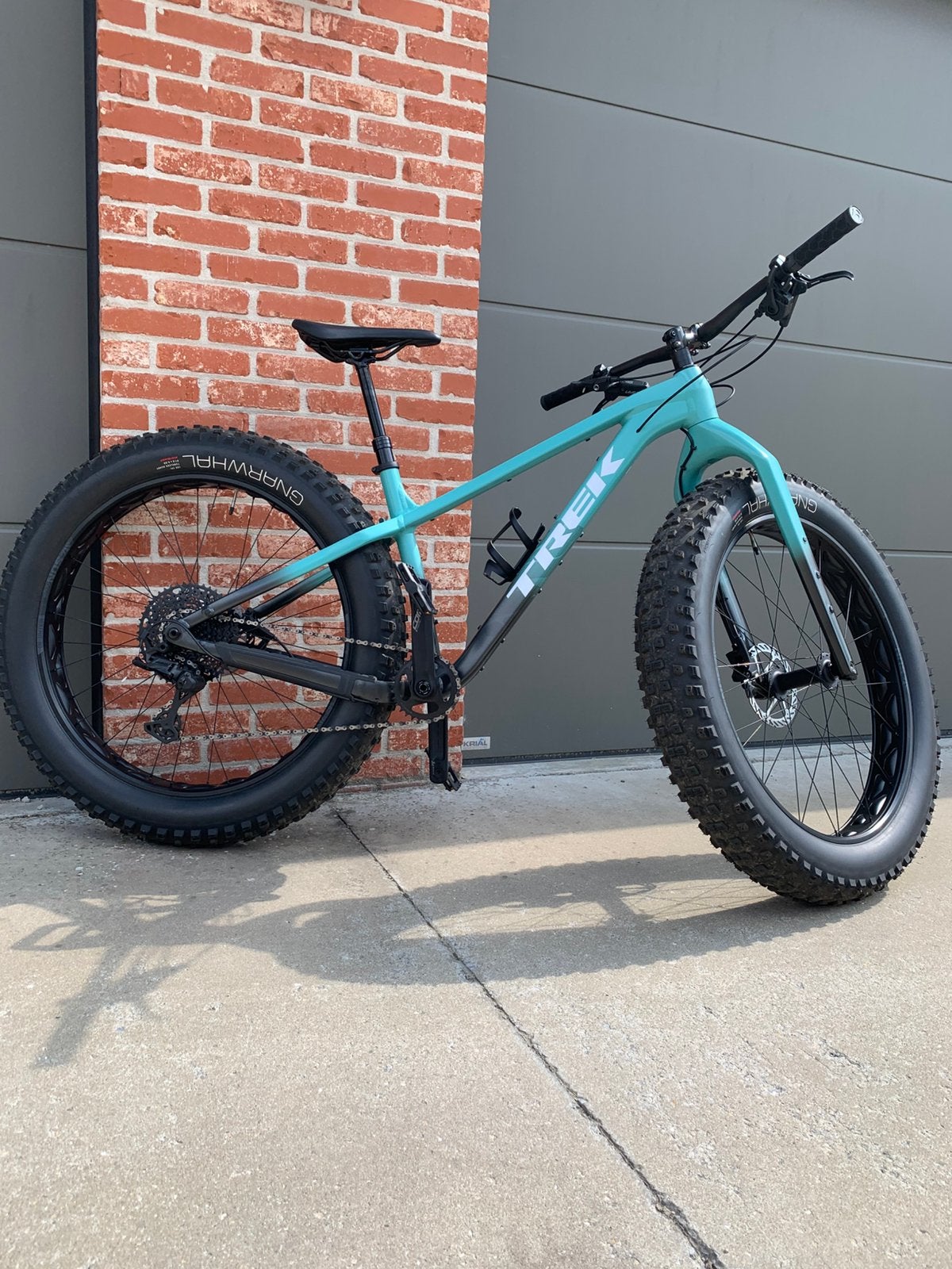 Trek Farley 5 bleu satiné sauge à gris lithium, Enlèvement, Trek