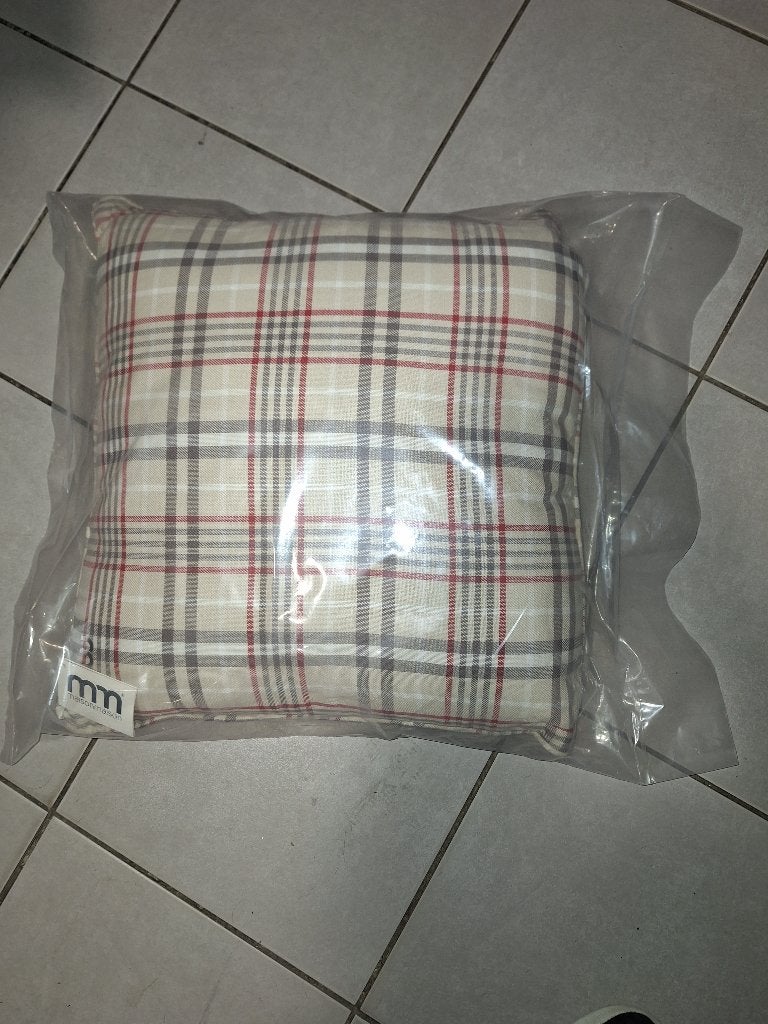Geruit kussen maisonmaison nieuw, Huis en Inrichting, Ophalen, Overige merken, Bruin, Vierkant