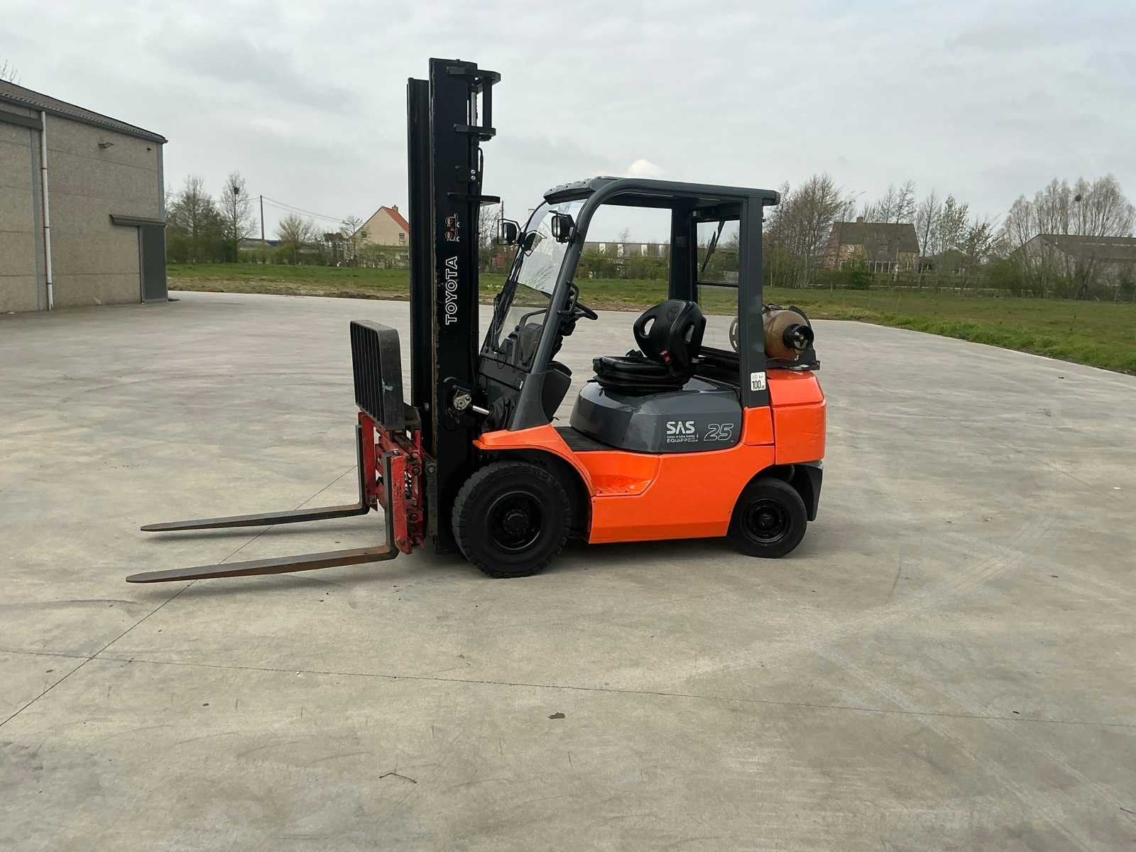 2006 Toyota 42-7FGF25, Articles professionnels, Machines & Construction | Chariots élévateurs & Transport interne, Chariot élévateur