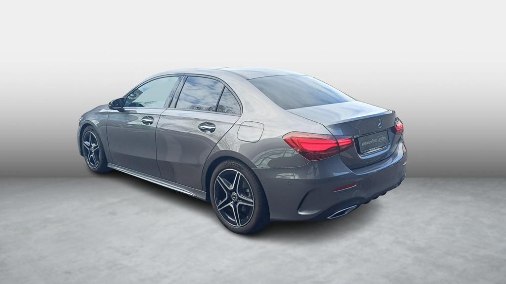 Mercedes-Benz A-Klasse 180 Star Edition Limousine + PANORAMI, Autos, 100 kW, Achat, 4 portes, Entreprise