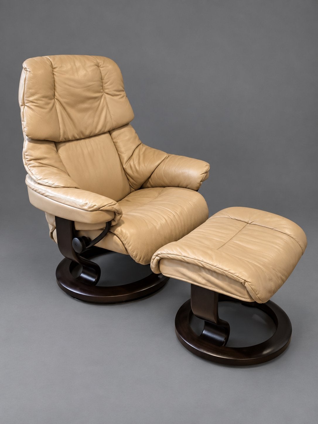 Stressless Reno met voetenbank, Ophalen, Zo goed als nieuw