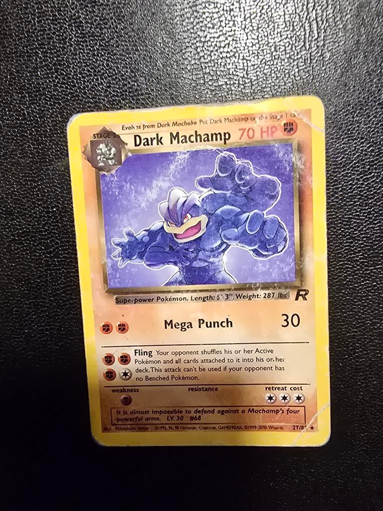 Dark Machamp Pokémon-kaart uit de Team Rocket-set, Ophalen