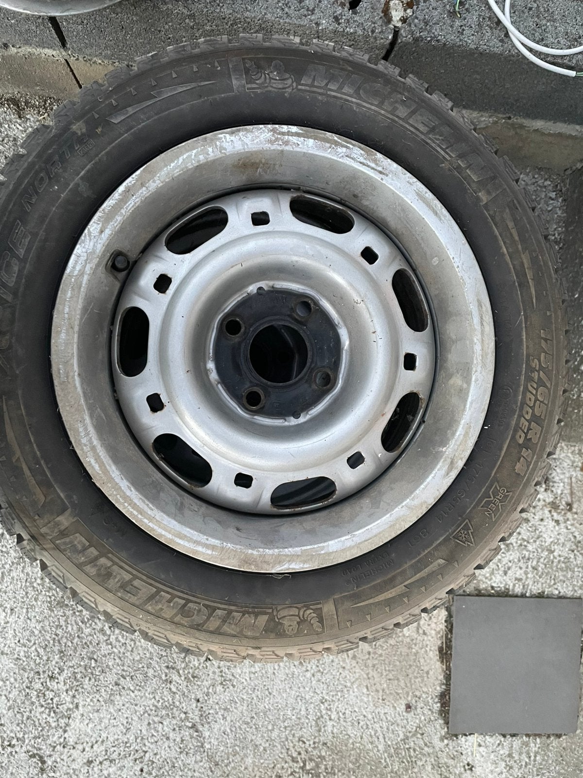 Jantes Golf toles 4x100 en 14 pouces, Auto-onderdelen, Banden en Velgen, Ophalen, 14 inch, Band(en)