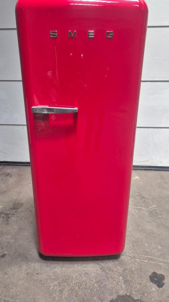 Koelkast Smeg Rood, Elektronische apparatuur, Ophalen, Zo goed als nieuw