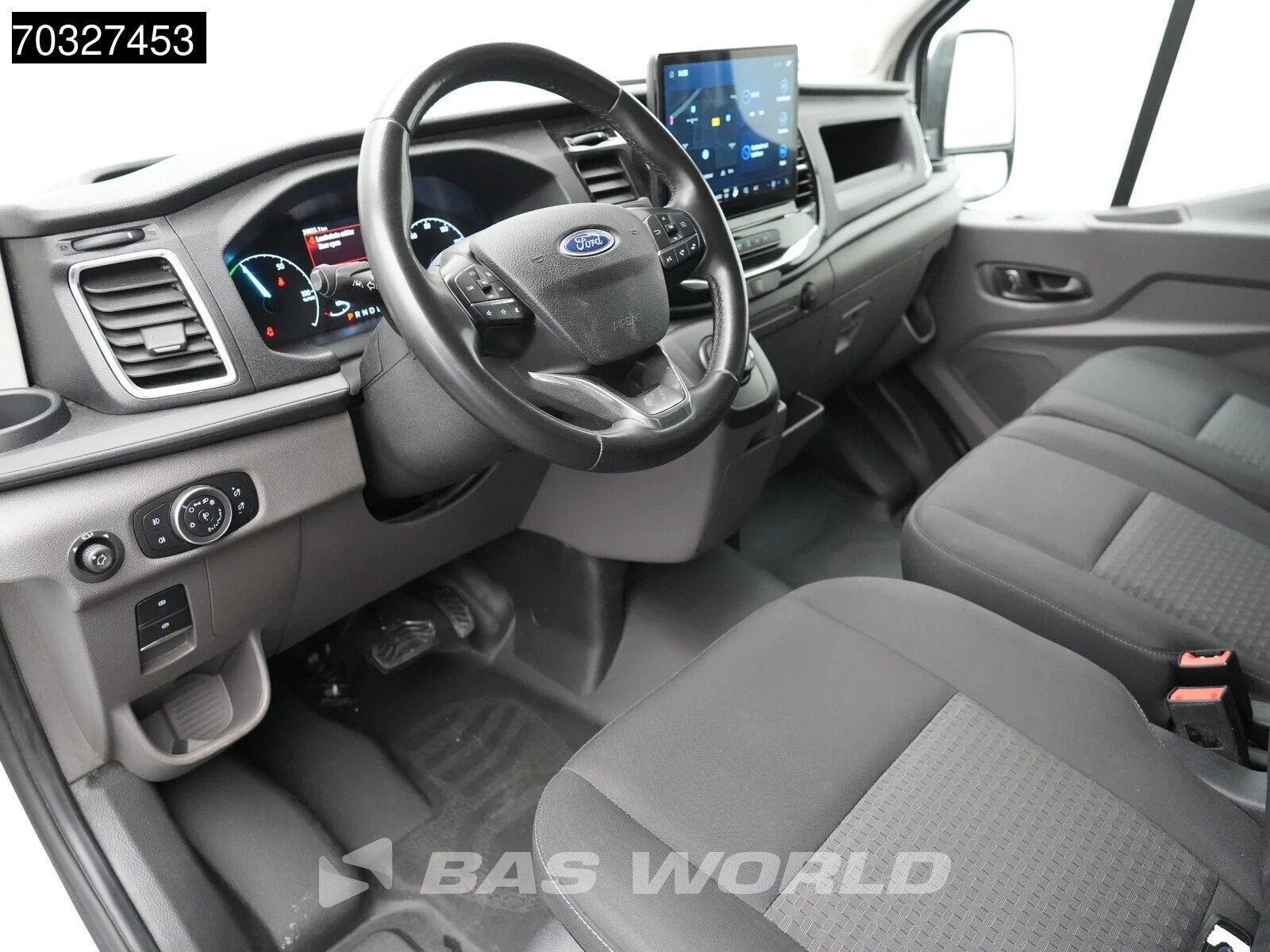 Ford e-Transit 184pk Elektrisch 68kWh 317km WLTP L2H3 Hoog D, Entreprise, 3 places, Capteur de lumière, Automatique