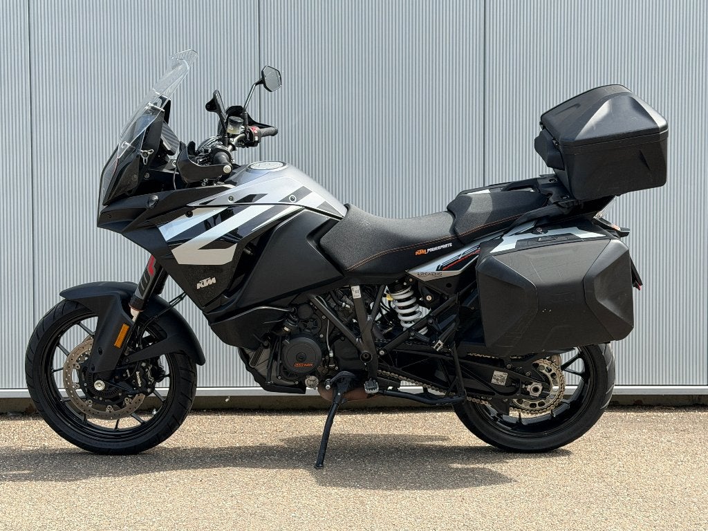 KTM 1290 Super Adventure S met Quickshifter / 1ste eigenaar!, Motoren, Motoren | KTM, 2 cilinders, Occasion, Handvatverwarming