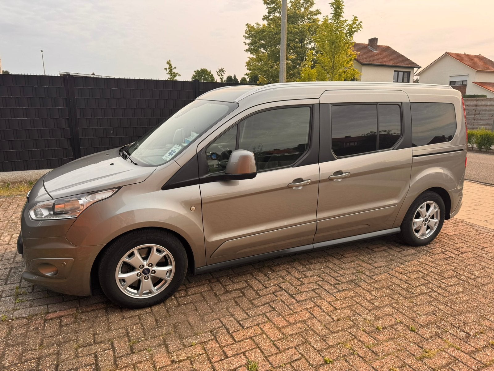 Ford Grand Tourneo Connect, Auto's, Ford, Particulier, Overige modellen, ABS, Achteruitrijcamera, Airbags, Airconditioning, Android Auto