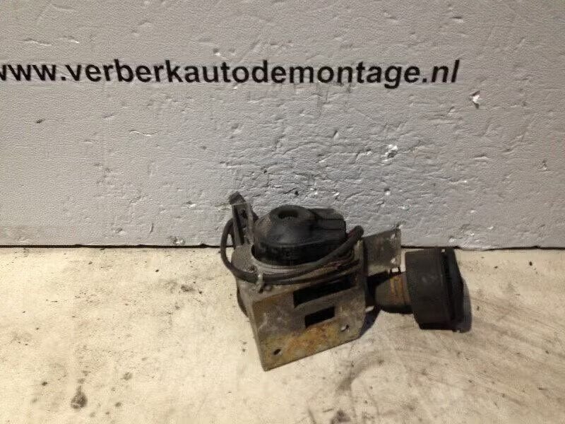 LUCHTPOMP Opel Tigra (75) (01-1994/12-2000), Auto-onderdelen, Bahnhofsplatz 65423 Rüsselsheim am Main, DE, Gebruikt, Opel, Opel Automobile GmbH