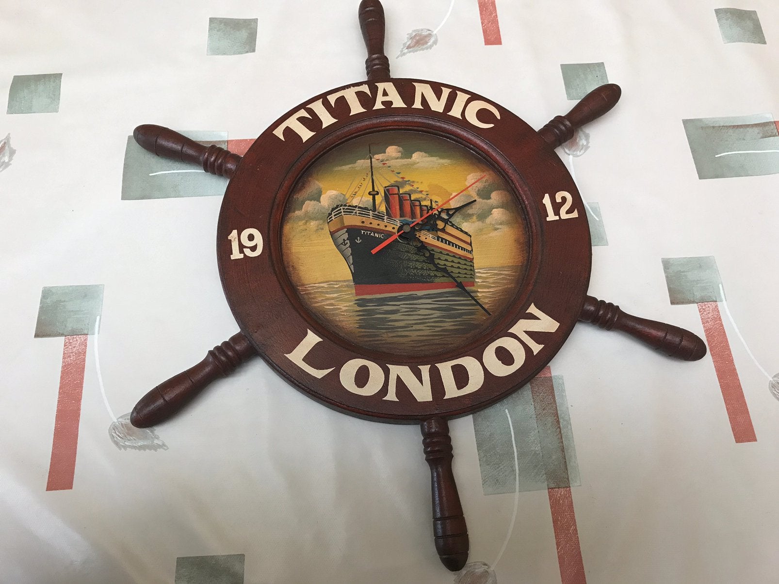 Titanic klok, Ophalen of Verzenden, Zo goed als nieuw, Gebruiksvoorwerp