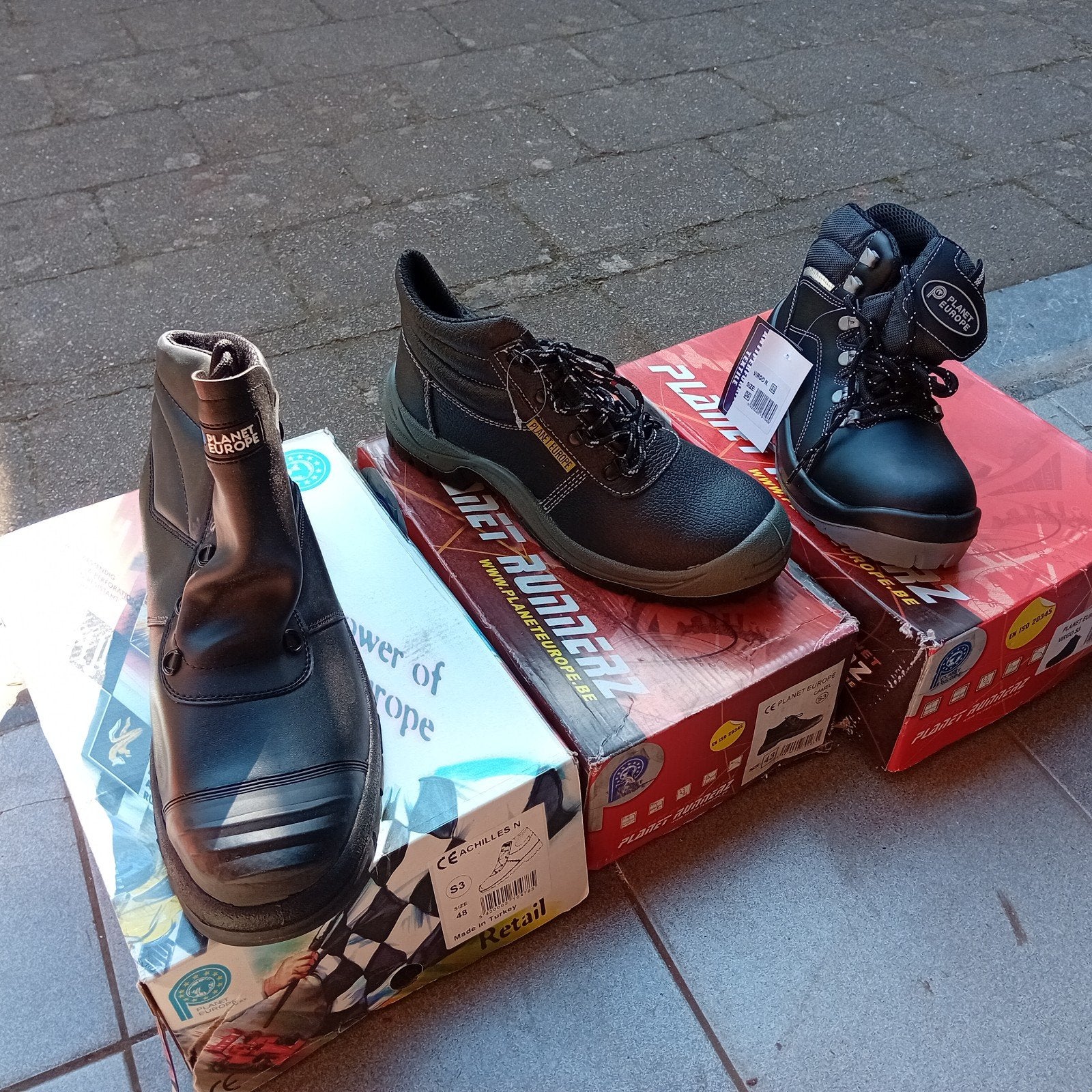 Werkschoenen, Ophalen