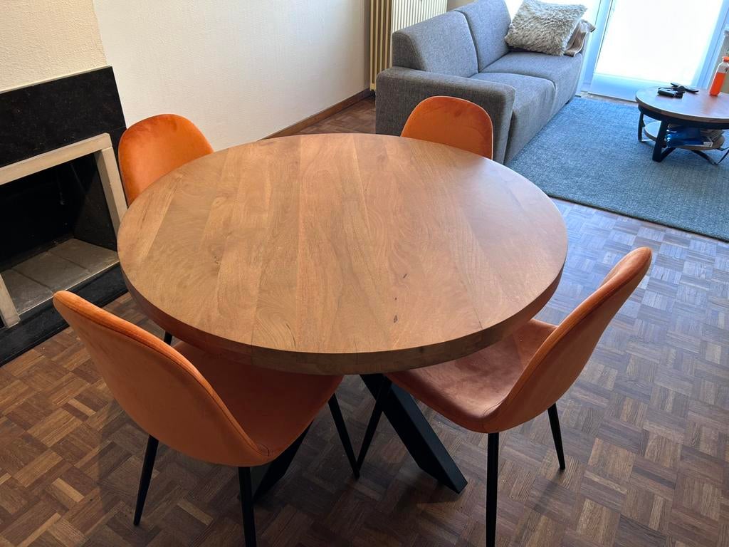 Table à manger ronde en bois de manguier avec chaises, 100 à 150 cm, Quatre personnes, Rond, Comme neuf