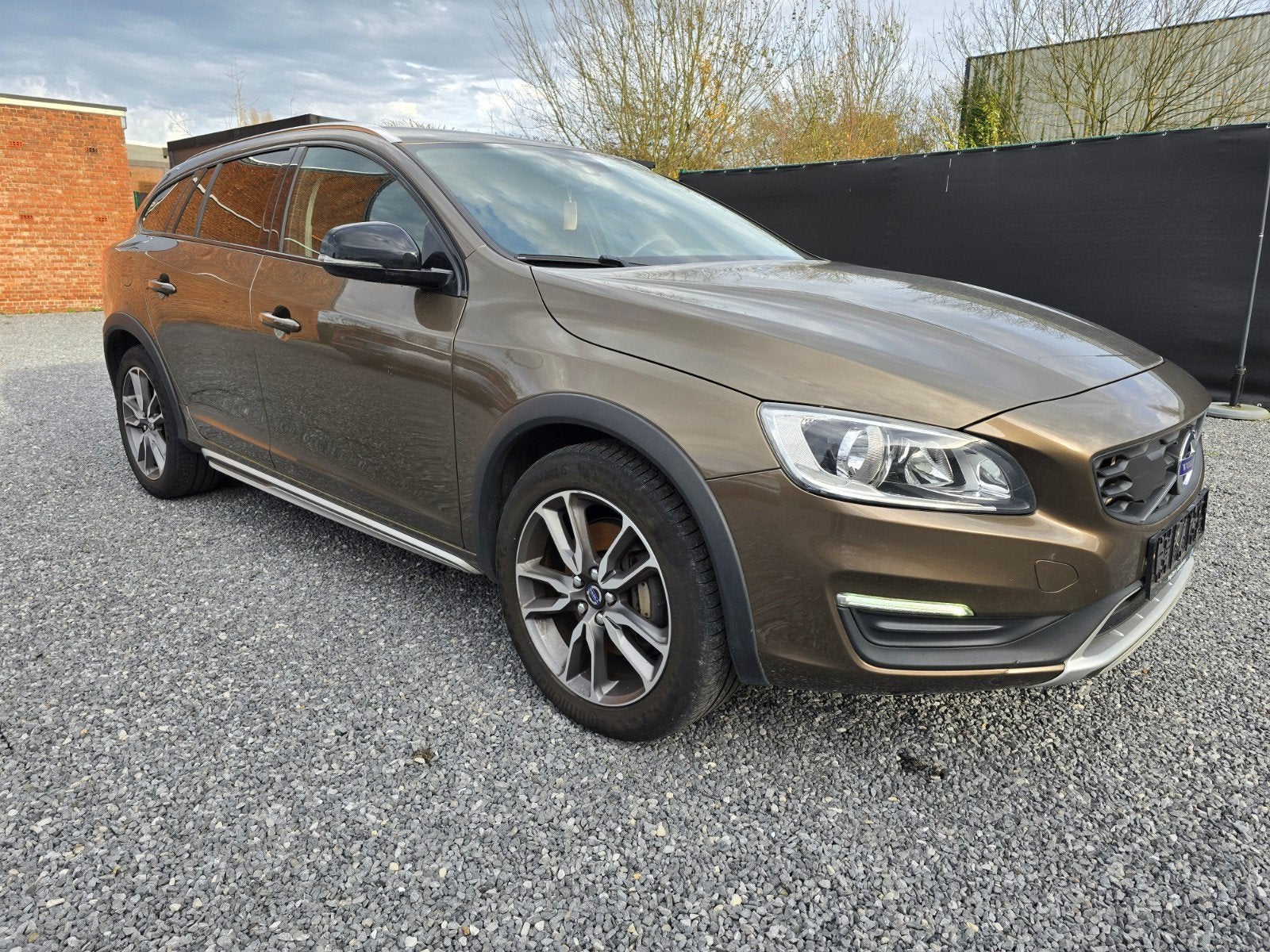 Volvo V60 Cross Country 2.0 D3 Automaat Euro 6  128500 kms, Autos, Achat, Entreprise, Garantie prolongée, Noir