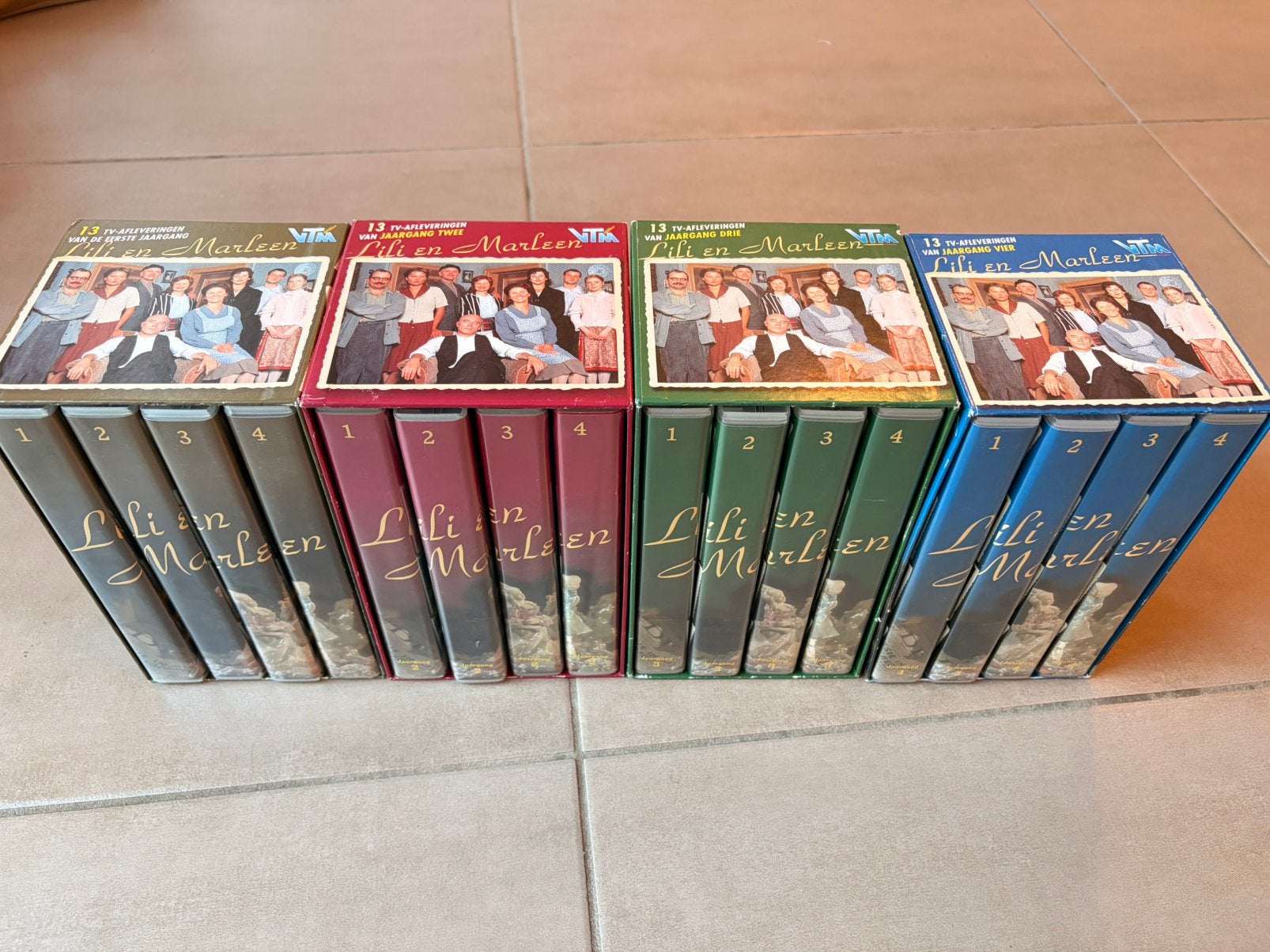 Lili en marleen s1-4, Cd's en Dvd's, Dvd's | Tv en Series, Ophalen of Verzenden, Zo goed als nieuw, Seizoen 1