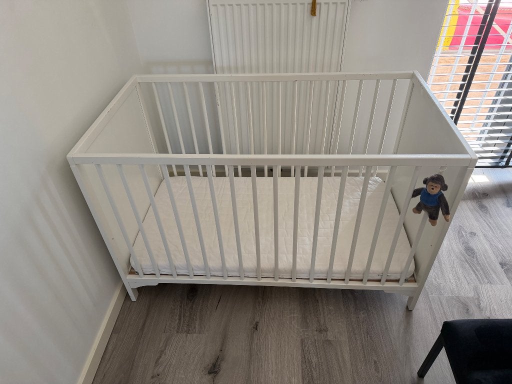 Babybedje, wit, 60x120 cm, Kinderen en Baby's, Ophalen, Gebruikt, Ledikant