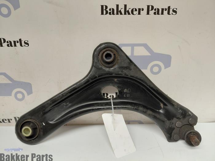 Bras de suspension avant droit d'un Peugeot 208, Autos : Pièces & Accessoires, -, -, 3 mois de garantie, Utilisé