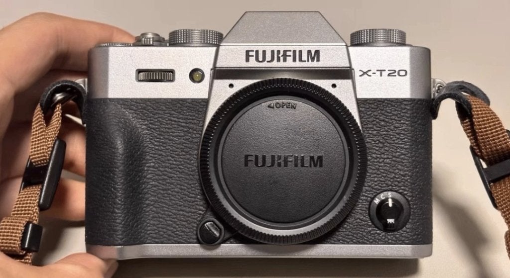 Fujifilm X-T20 argent - Appareil photo système 24,3 MP, TV, Hi-fi & Vidéo, Appareils photo numériques, Comme neuf, Appareil photo hybride