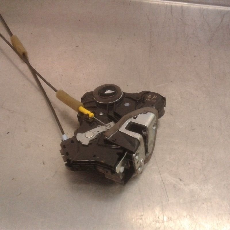 SERRURE DE PORTE RODS AVANT DROIT Toyota Corolla (E15), Utilisé, Toyota