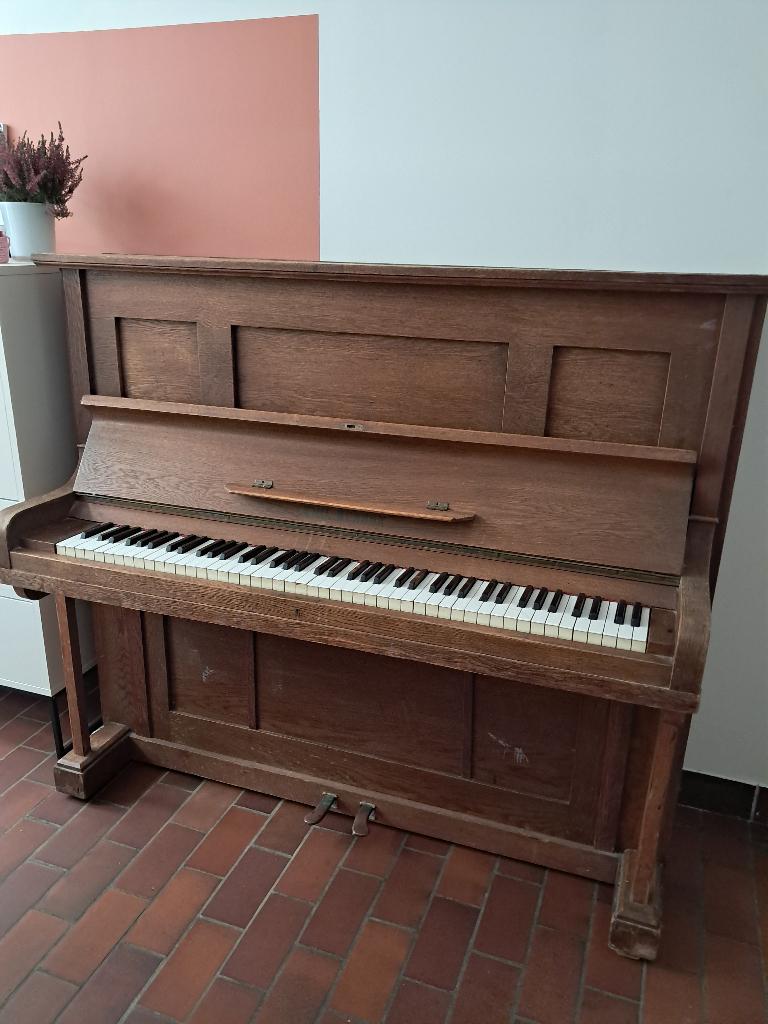 Gratis Piano, Muziek en Instrumenten, Piano's, Gebruikt, Piano, Bruin, Digitaal, Ophalen