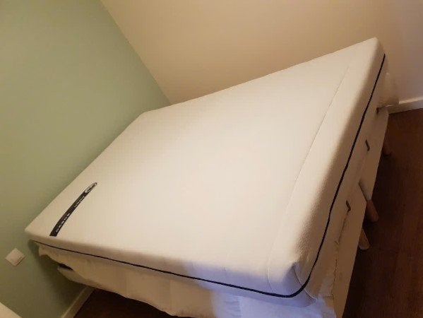 Matras van 140 cm, Ophalen, Tweepersoons, 140 cm, Zo goed als nieuw