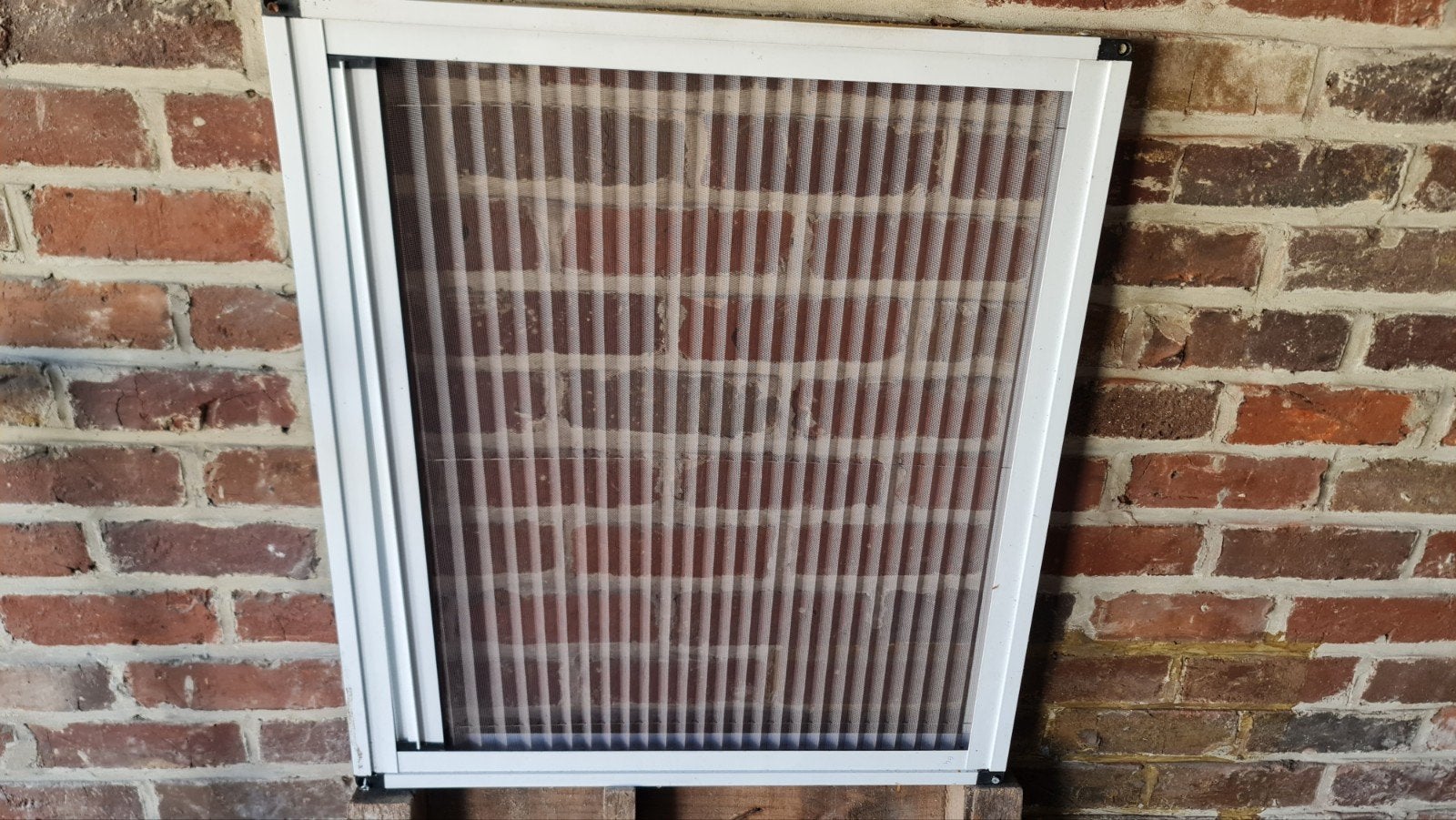Weinig gebruikt vliegraam kan open en dicht h,70cm, b 62cm, Doe-het-zelf en Bouw, Glas en Ramen, Ophalen of Verzenden