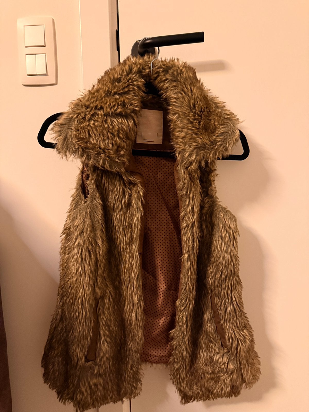 Bruin Vest Bershka - M, Vêtements | Femmes, Pulls & Gilets, Enlèvement ou Envoi, Brun