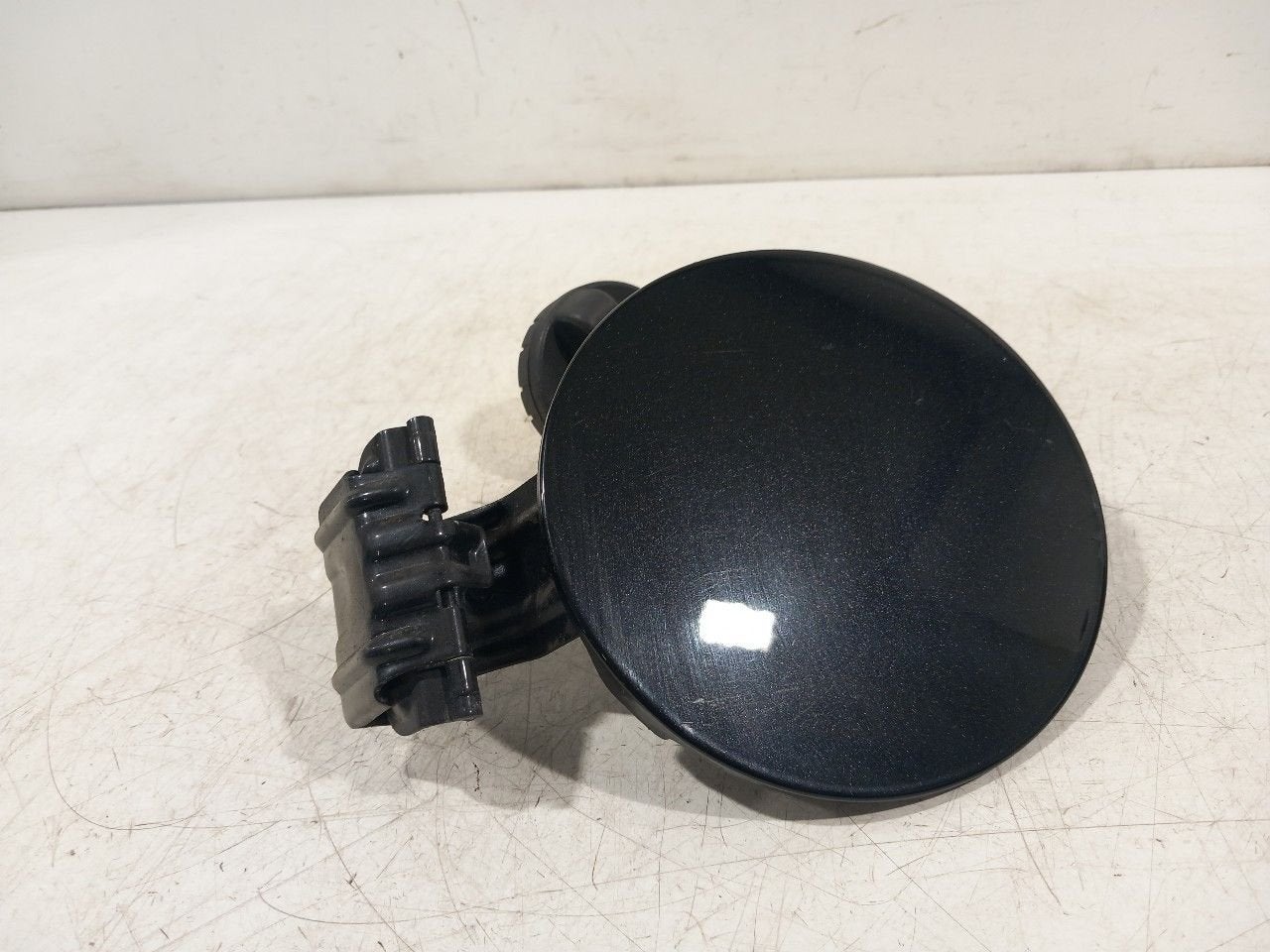 Tank klep Toyota Auris, Onderdelen@venauto.nl, Van der Ven Autorecycling B.V., Ettenseweg 76, 4706 PB Roosendaal, The Netherlands