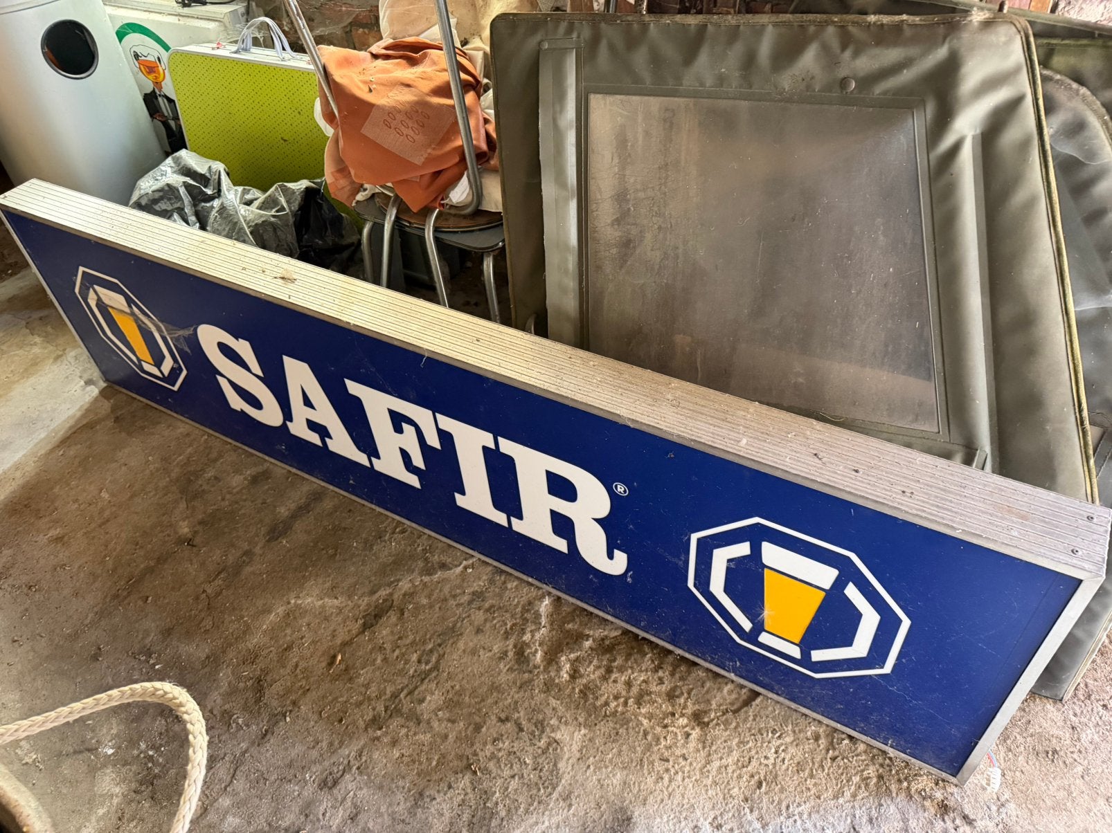 Lichtreclame SAFIR, Verzamelen, Ophalen, Zo goed als nieuw