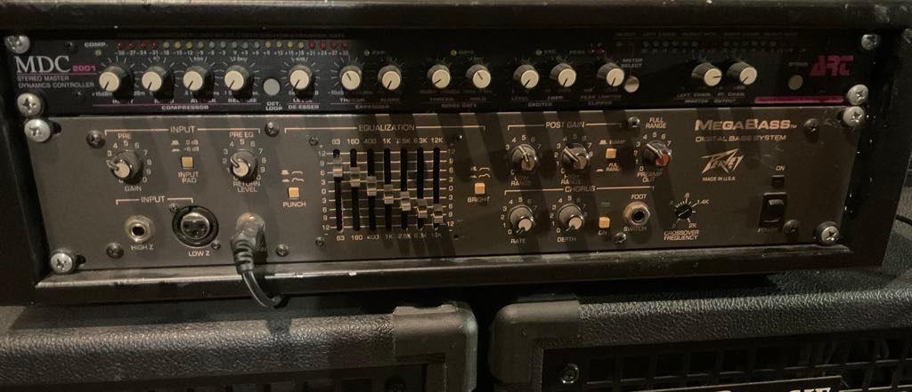 Bass versterker peavy mega bass, Ophalen, Gebruikt, Basgitaar, 100 watt of meer