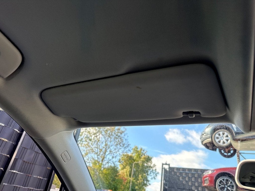 PARE-SOLEIL Audi A4 (B8) (01-2007/12-2015) (|8K0857551P|), Auto-Union-Straße  1,
85057  Ingolstadt, DE, Info@audi.de, Audi, Utilisé