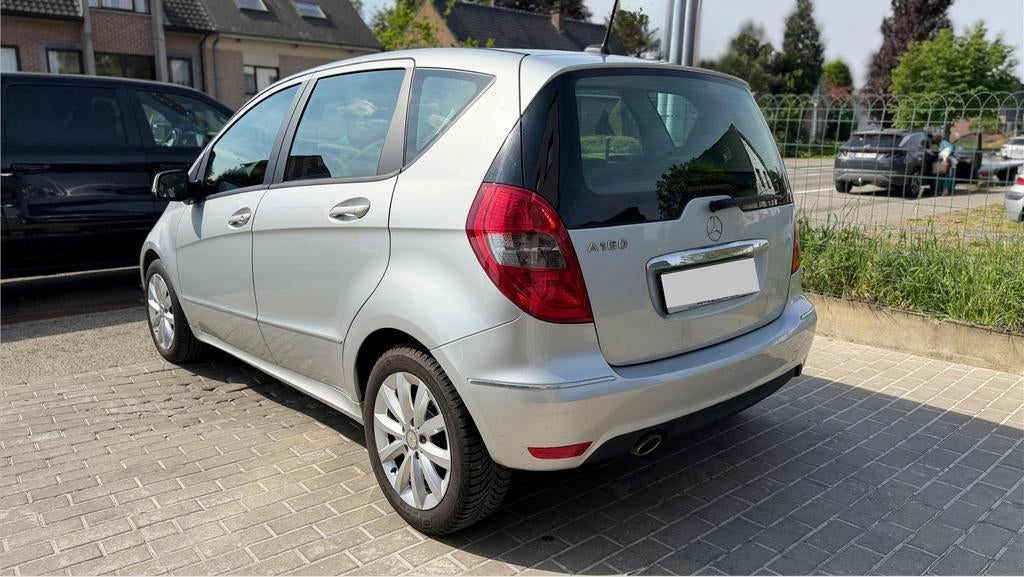 MERCEDES CLASSE A160 ESSENCE 130.000KM, Autos, Mercedes-Benz, Cuir, Achat, Entreprise, Boîte manuelle
