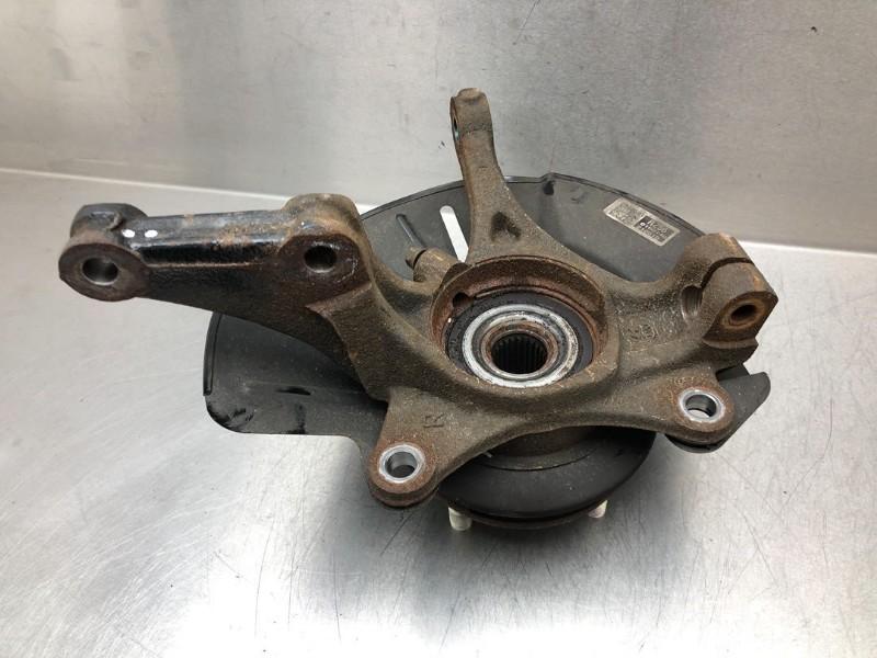 MOYEU DE ROUE AVANT Kia Stonic (YB) (01-2017/-), Utilisé, Kia