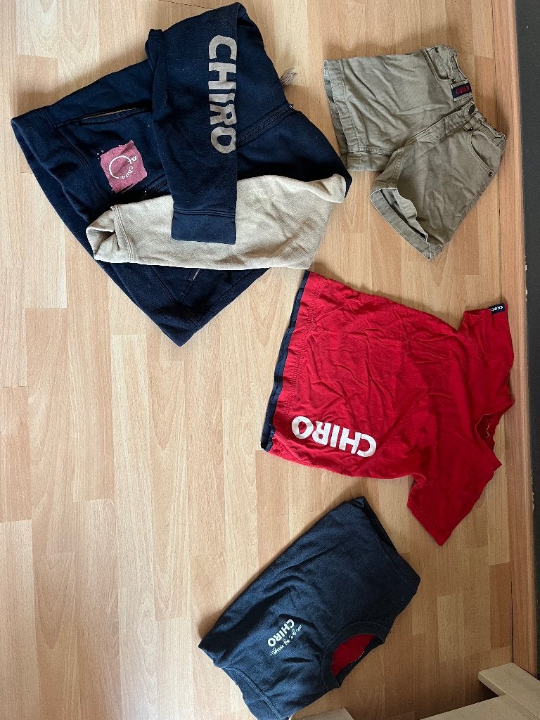 Chiro kledij, Verzamelen, Scouting, Ophalen, Gebruikt, Kleding