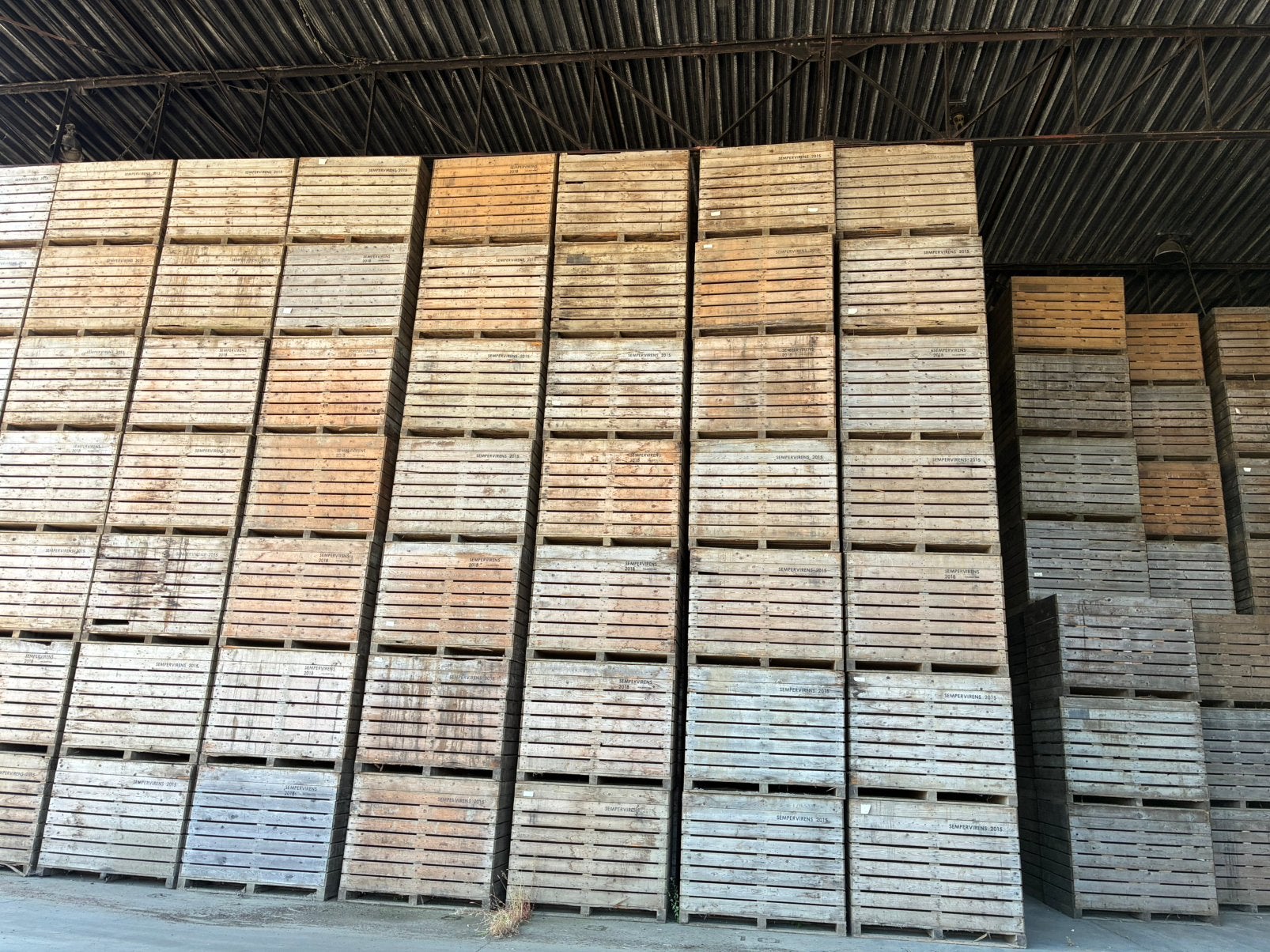 Houten kisten, Ophalen