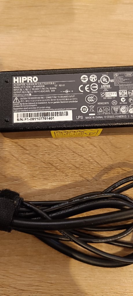 Laptopoplader, Computers en Software, Ophalen of Verzenden, Zo goed als nieuw