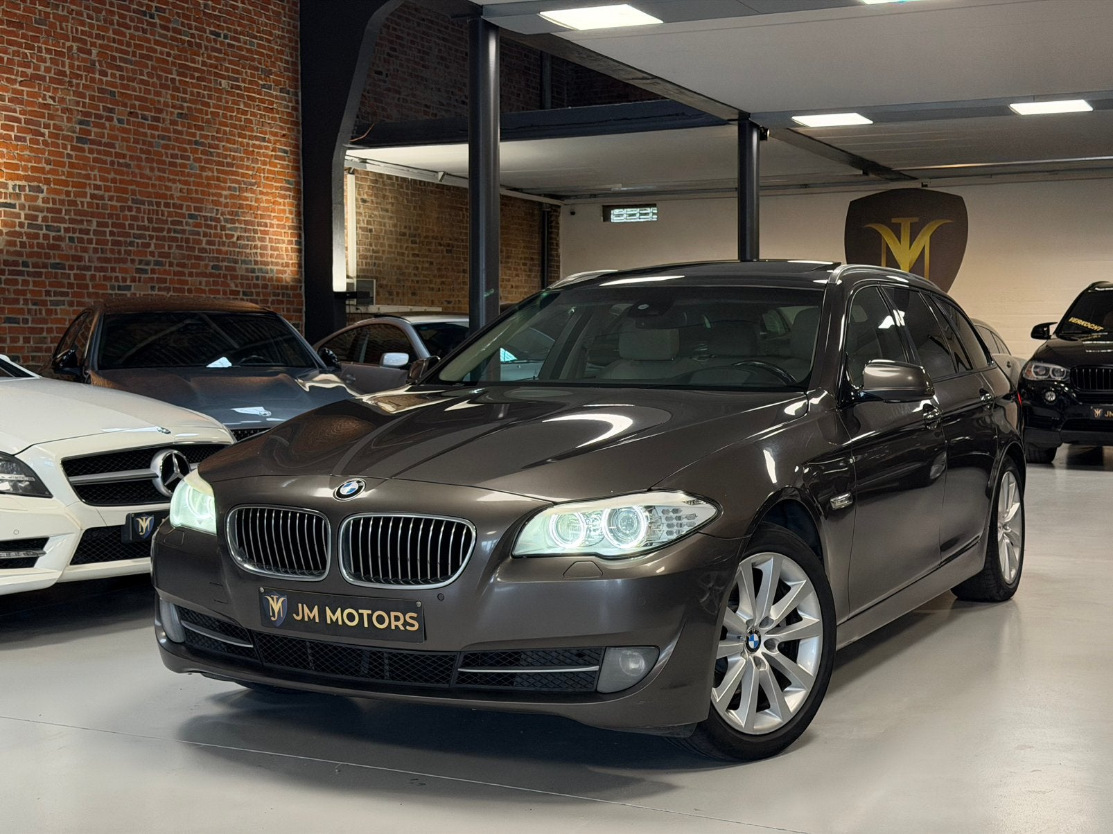BMW 520da Touring | Xénon | Boîte automatique | Panodak, Autos, Euro 5, 135 kW, Entreprise, Carnet d'entretien
