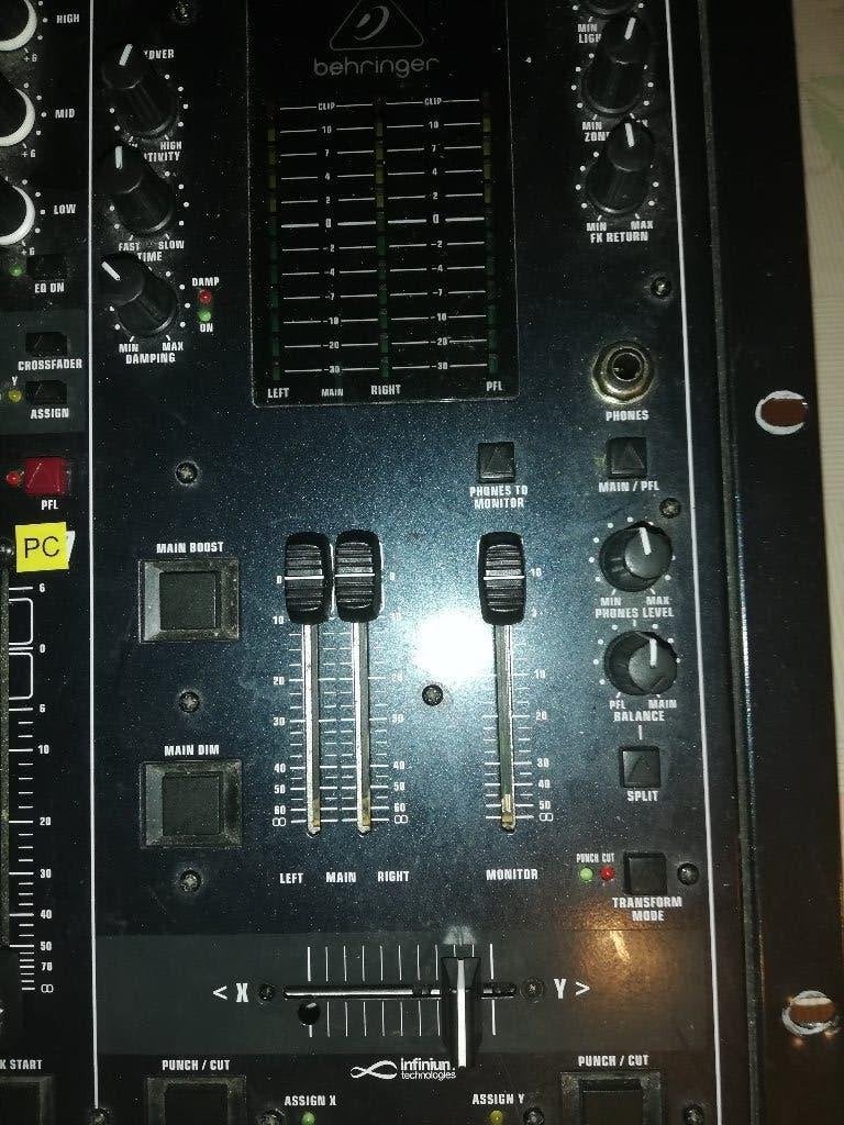 Behringer Mengpaneel, Ophalen, Zo goed als nieuw, 5 tot 10 kanalen, Microfooningang
