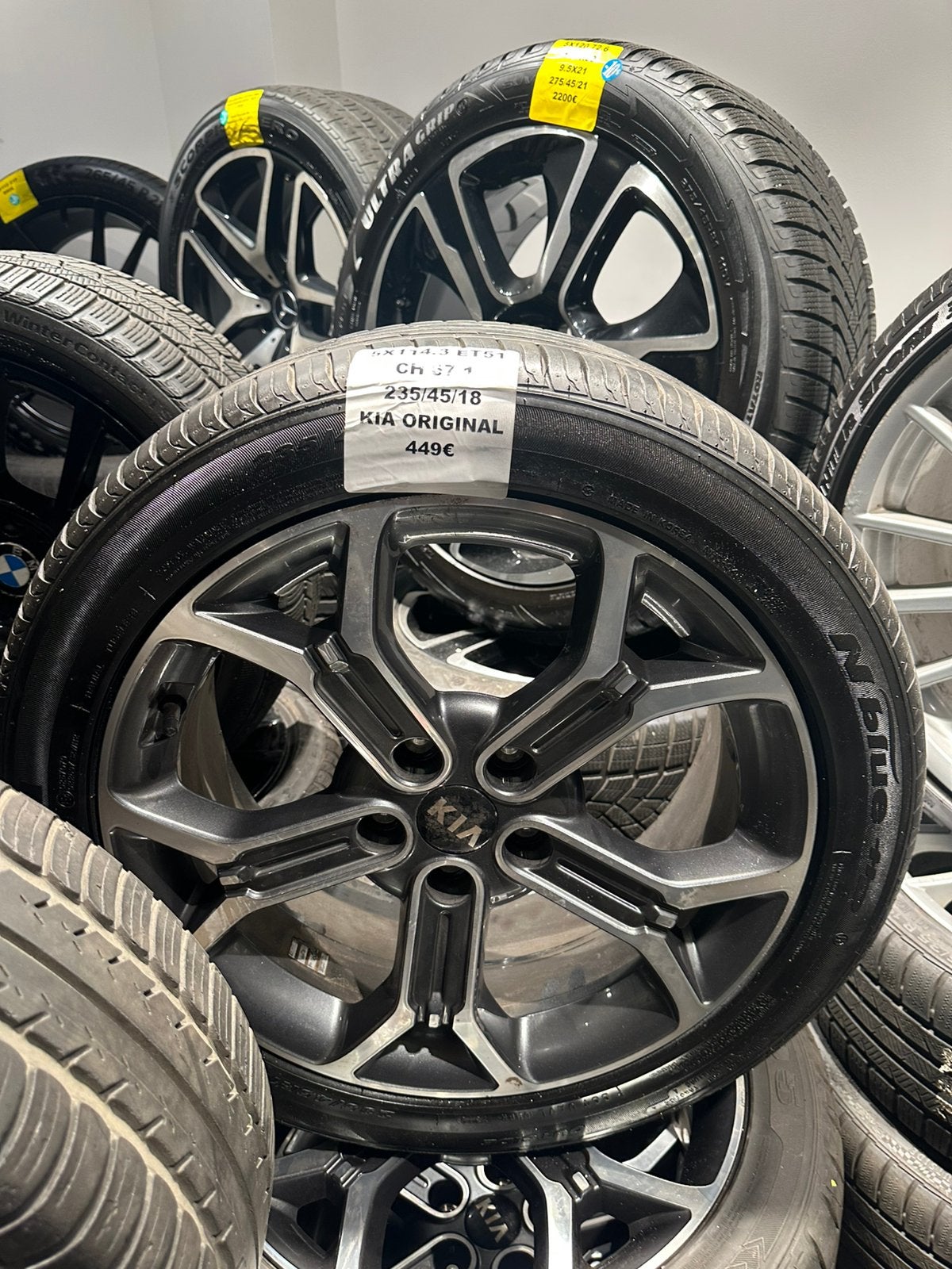 Kia 18" velgen + 235/45 R18 banden, Auto-onderdelen, Ophalen, Banden en Velgen, X, X