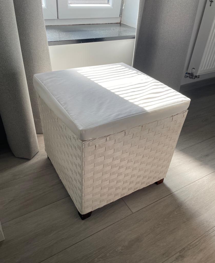 Poefbak, kist, speelgoed, opbergruimte, rieten kaptafel, Ophalen, Zo goed als nieuw