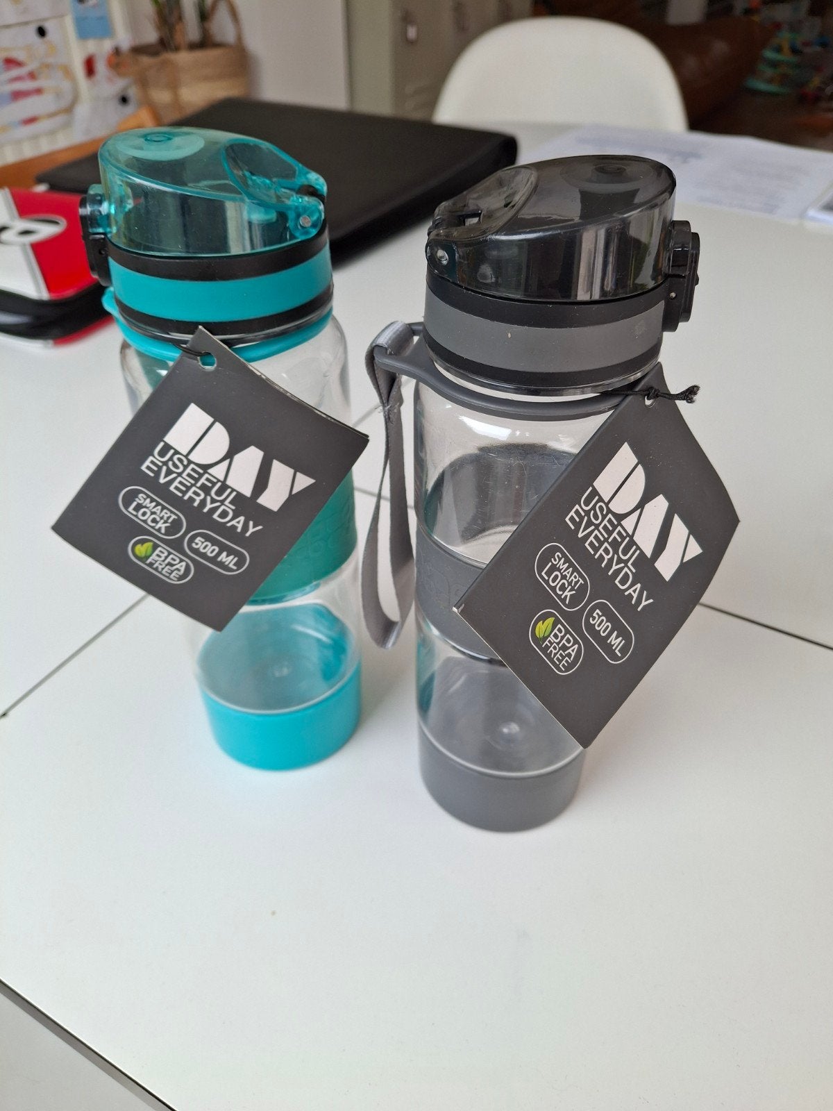 DAY "Useful Everyday"
2 Drinkflessen, 500 ml, Ophalen of Verzenden, Nieuw