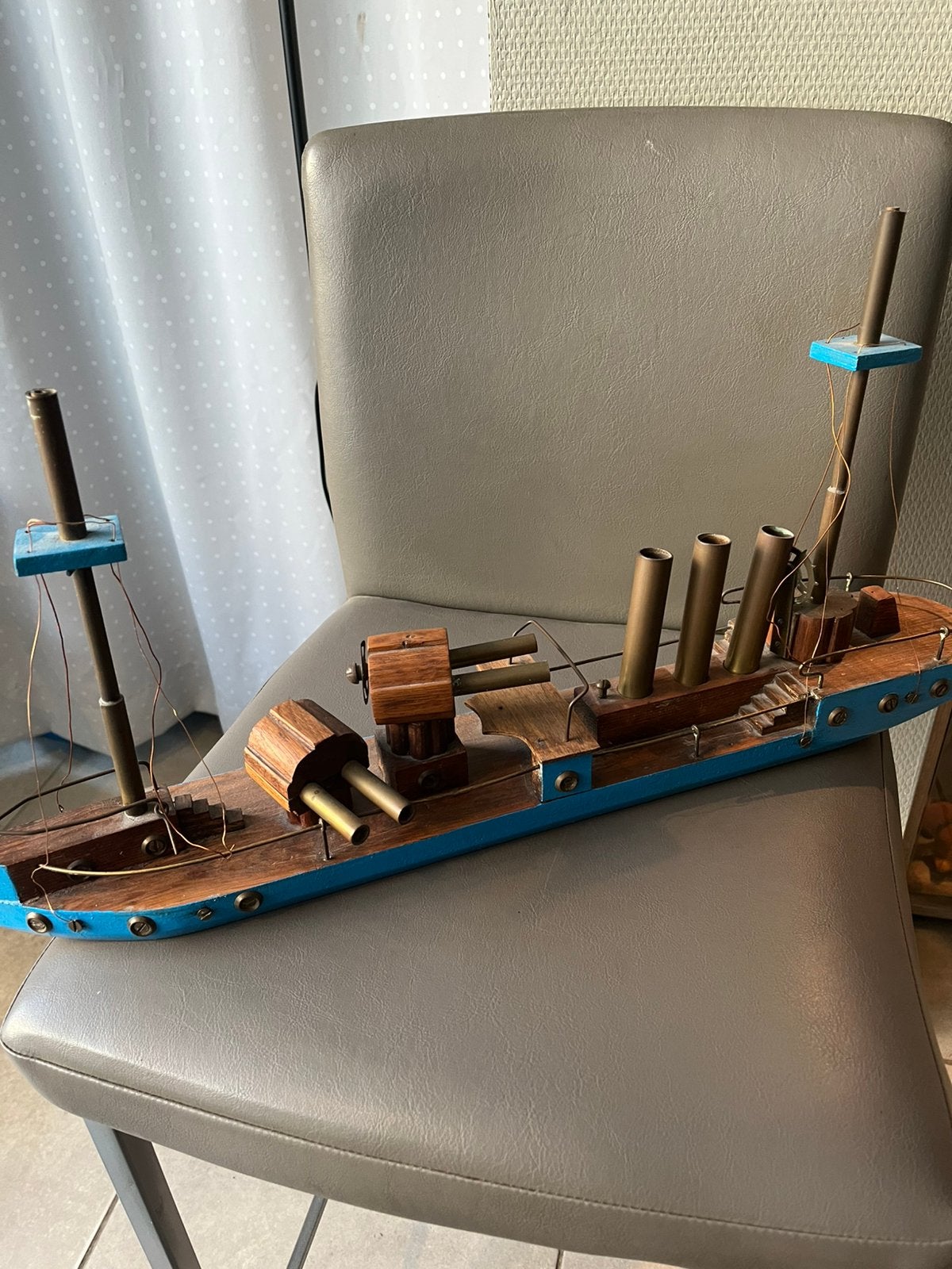 Houten metalen schaalmodel  oorlogschip, Hobby en Vrije tijd, Ophalen, Zo goed als nieuw