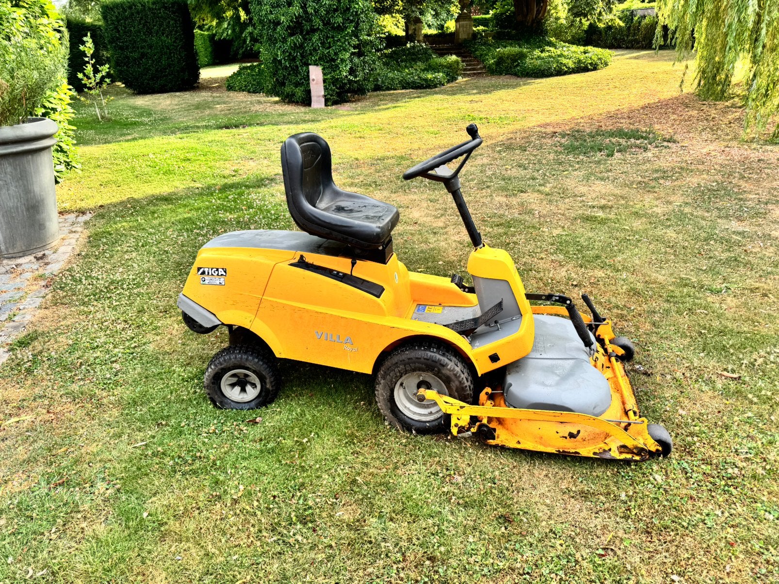 Tondeuse frontale Stiga Villa Royal, Jardin & Terrasse, Tondeuses autoportées, Enlèvement, Utilisé, 120 cm ou plus