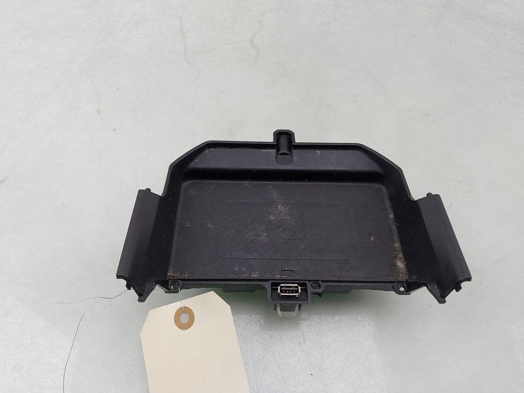 CHARGEUR DE TELEPHONE A INDUCTION (|51166801509|84105A62828|, Bayerische Motoren Werke AG, Utilisé, Kundenbetreuung@bmw.de, Petuelring 130
80809  München, DE
