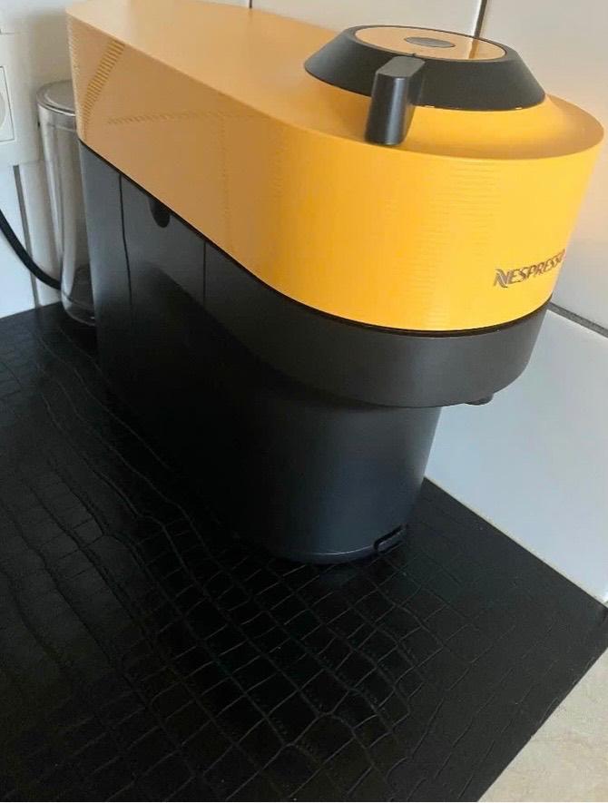 Te koop: Nespresso Vertuo, Réservoir d'eau amovible, Dosettes et capsules de café, 1 tasse, Comme neuf