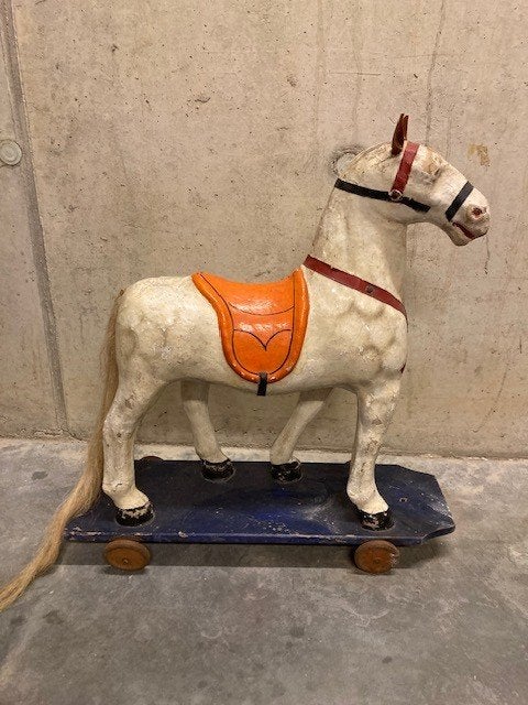 PAARD  OP  WIELEN  ANTIEK, Antiek en Kunst, Ophalen